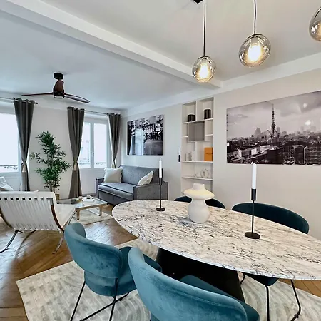 Apartamento Elegant 2br 6p Steps From Champs Elysees París